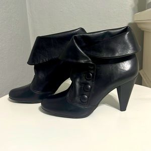 Gianni Bini black heeled boots size 7